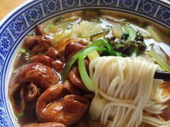 -沪西老弄堂面馆(定西路店)