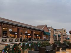 -王府井奥莱临潼小镇(临潼店)