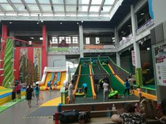 -蒙特利亲子乐园