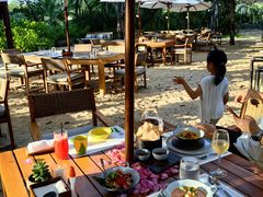 -三亚艾迪逊酒店·海滩烧烤 BARBACOA·现场乐队·浪漫晚餐·烧烤海鲜