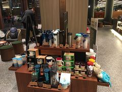 零售区-星巴克臻选(上海虹桥新天地三店)
