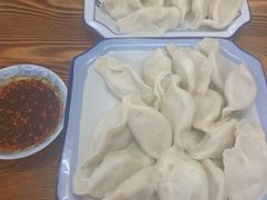 鲜肉蛋黄水饺-乐回头饺子店