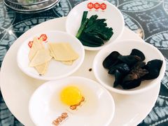 -桥香园过桥米线(国贸店)
