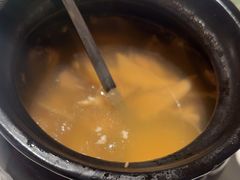 -八府香鸭·啫啫煲(华山路店)