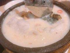 上海咸豆浆煨鱼片-避风塘(嘉兴八佰伴店)