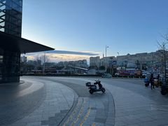 -丽虹云南过桥米线(兴工街店)