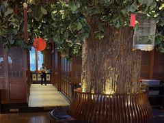 -八府香鸭·啫啫煲(华山路店)