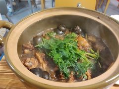 -食爺炭炉鸡煲·烧烤