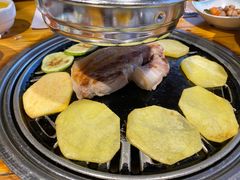 -唯成•韩国炭火烤肉 유성고기