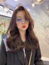 -洛施奇烫发染发沙龙