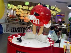 -m豆巧克力世界(上海世茂广场店)