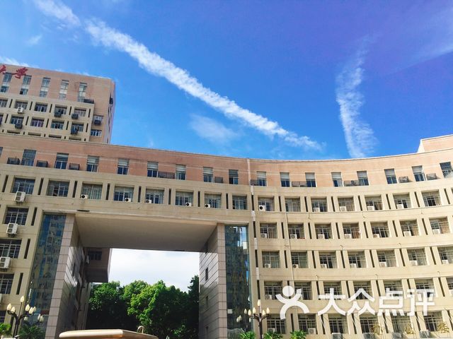 武汉工程大学卓刀泉校区