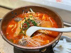 -成都你六姐·牛肉冒菜(信泰中心商场店)