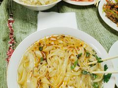 -正宗胖子抻面馆(岭东路店)