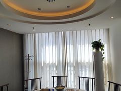 -梅花香里大酒店(郁金香路店)