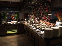 自助取餐区-OPEN開全日自助餐厅·牛肉火锅·海鲜(佛山希尔顿酒店)