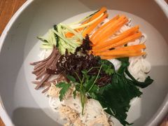 -云海肴·汽锅鸡·云南菜(天山百盛优客店)