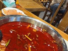 -肖肖酸萝卜鱼火锅(总店)