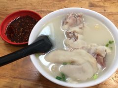 -雷祖芳老妈蹄花店