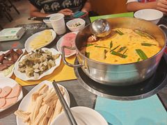 -四季喧黔味豆米火锅(万达广场店)