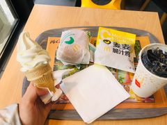 圆筒冰淇淋-麦当劳(盛兴大街店)