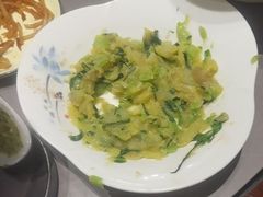 -东口码头·烧鸽子·鱼头泡饼·地方菜(金鹰悦城店)