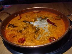 -洱火云南酸菜牛肉火锅(石景山当代商城店)