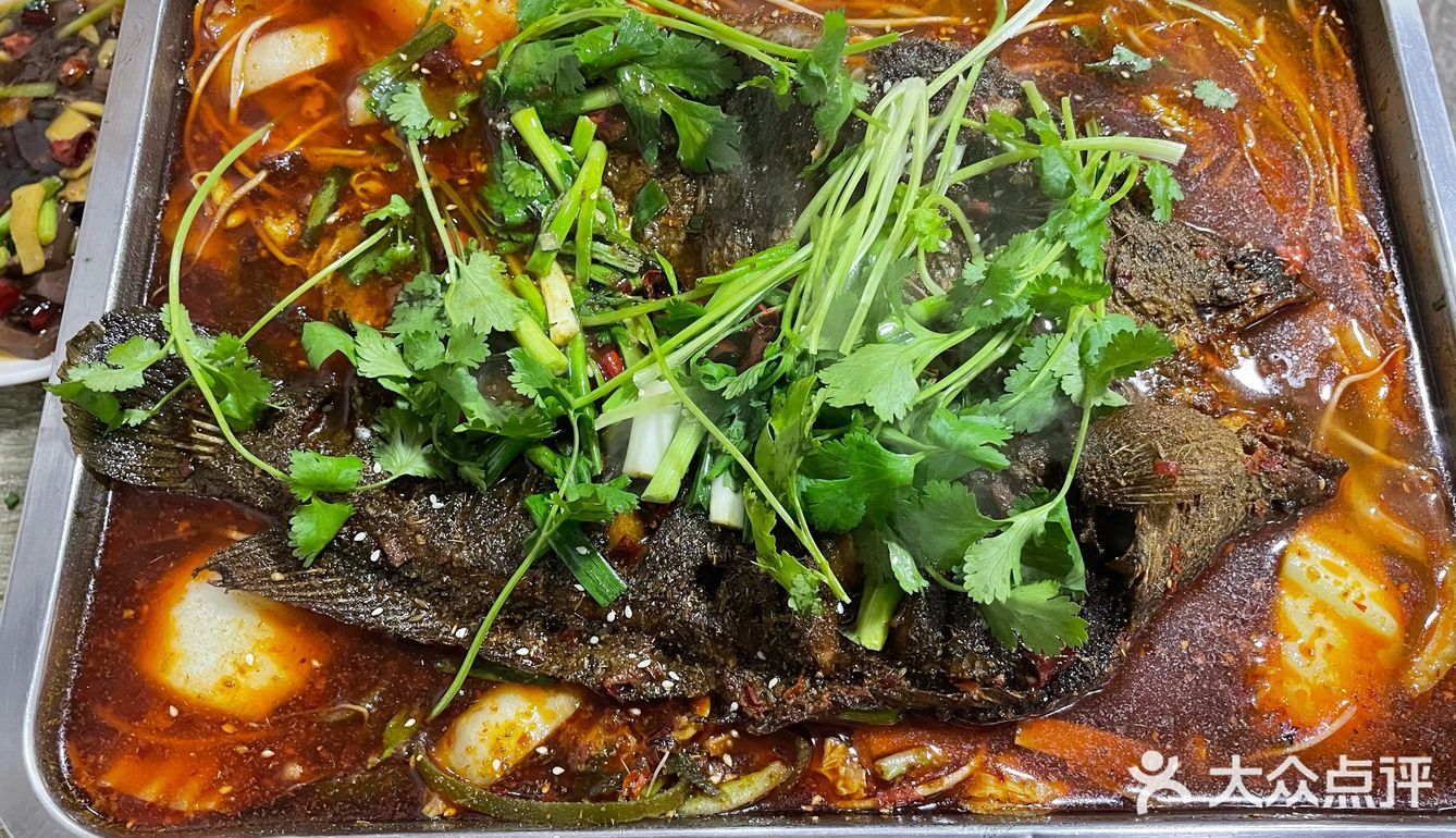 烤鱼店里的小炒意外好吃
