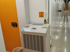 -安东易迷你自助仓储寄存仓库(杨浦店)