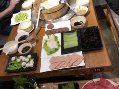 -鱼遇木桶斑鱼火锅(塔湾店)
