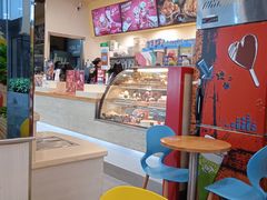 -DQ·蛋糕·冰淇淋(大宁国际商业广场店)