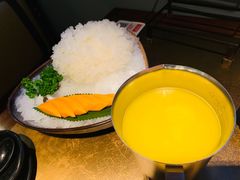 金银酸汤鸳鸯锅-左庭右院鲜牛肉火锅(新梅广场店)