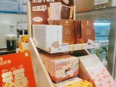 零售区-奈雪的茶(东莞汇一城店)