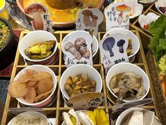 -菌自由丨野生菌火锅特色庭院餐厅(丽江古城店)