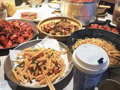 -巴厘龙虾·榜首油焖大虾(音乐学院·沿江酒馆店)