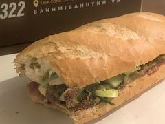 -Bánh Mì Huynh Hoa