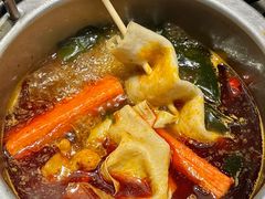 -龍歌自助小火锅(市北CBD万达店)