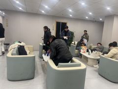 -上海大学附属上海和平眼科医院