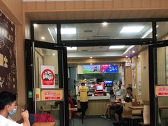 门面-华莱士·全鸡汉堡(大东海店)