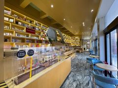 -新华书店(顺峰山公园店)