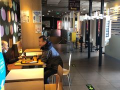 -麦当劳(百荣世贸商城店)