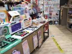 -钟书阁(群光广场店)