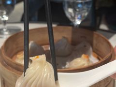 蟹粉小笼包-绿波廊(豫园店)
