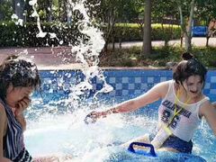 -欢乐水魔方水世界