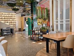 -红樱桃·欢乐餐厅(太原里店)