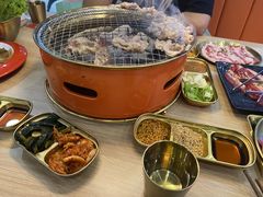 -山焱·炭火自助烤肉(周浦万达店)