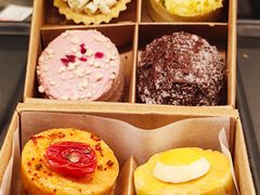 -星巴克(港汇1号办公楼店)