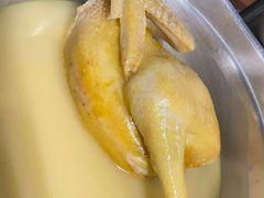 金牌花胶浓汤鸡煲-禄婶鸡煲·打边炉