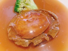 古法鲍汁扣鲜鲍鱼皇-皇朝会.经典传统粤菜(外滩店)