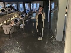 -穹六人间 people 6(岳阳路店)